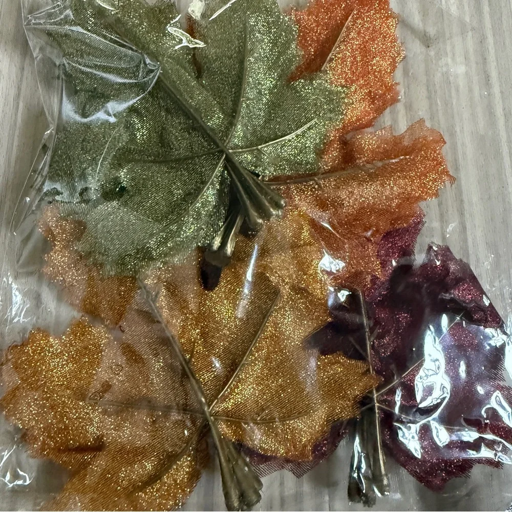 Crate&Barrel Set of 20 Autumnal Leaves NIB